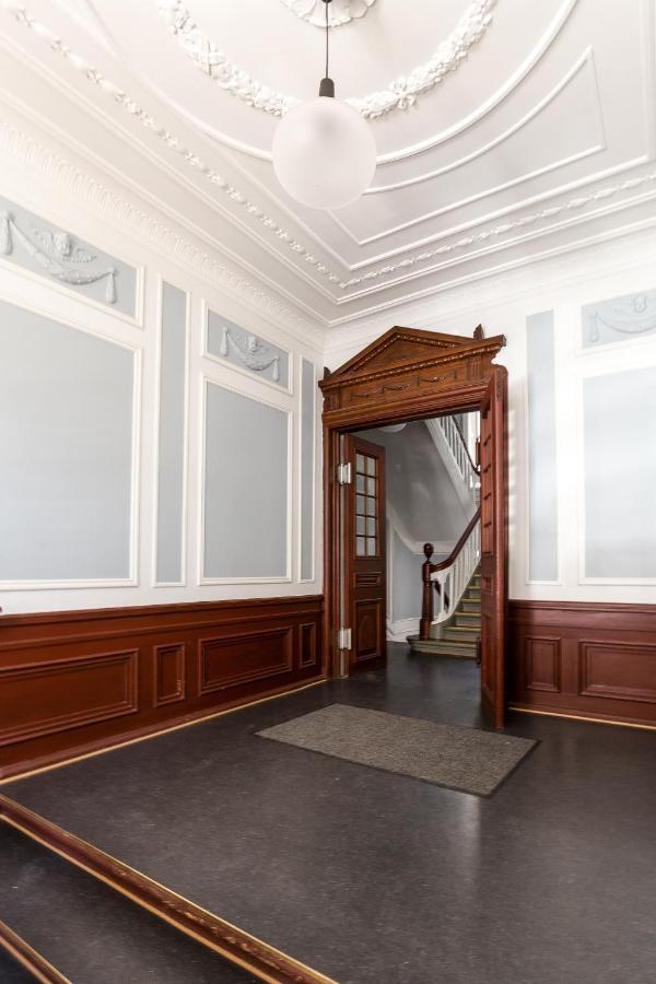 Lovely 3Br Manor Apartment 5 Min From Tivoli Gardens Копенгаген Екстер'єр фото