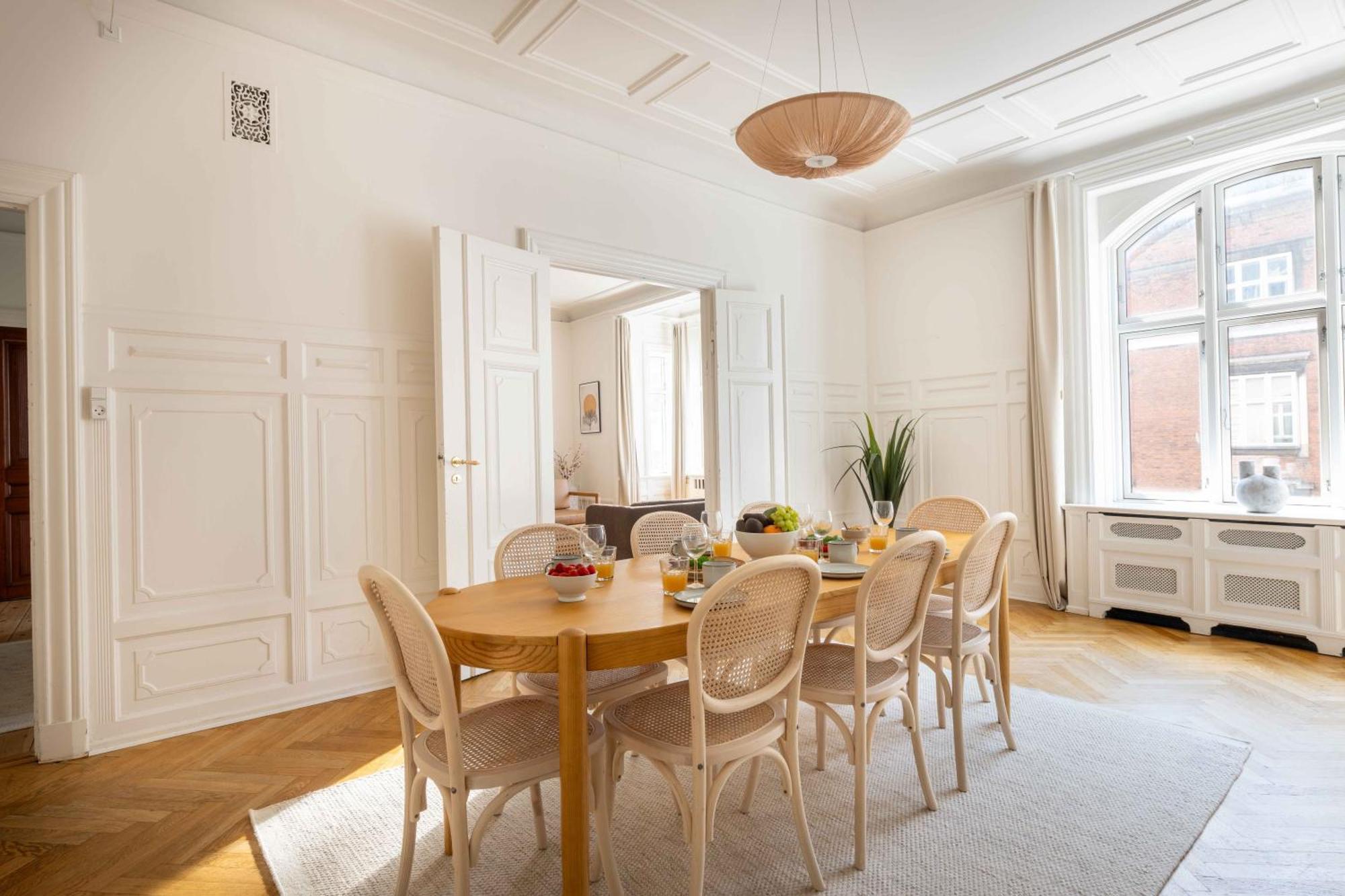 Lovely 3Br Manor Apartment 5 Min From Tivoli Gardens Копенгаген Екстер'єр фото